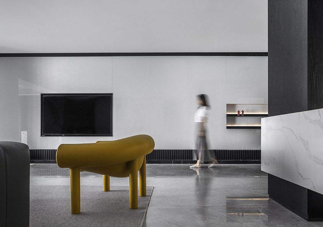 ������ | ����b��һ��(g��)�O���L(f��ng)�ķ��ӣ�